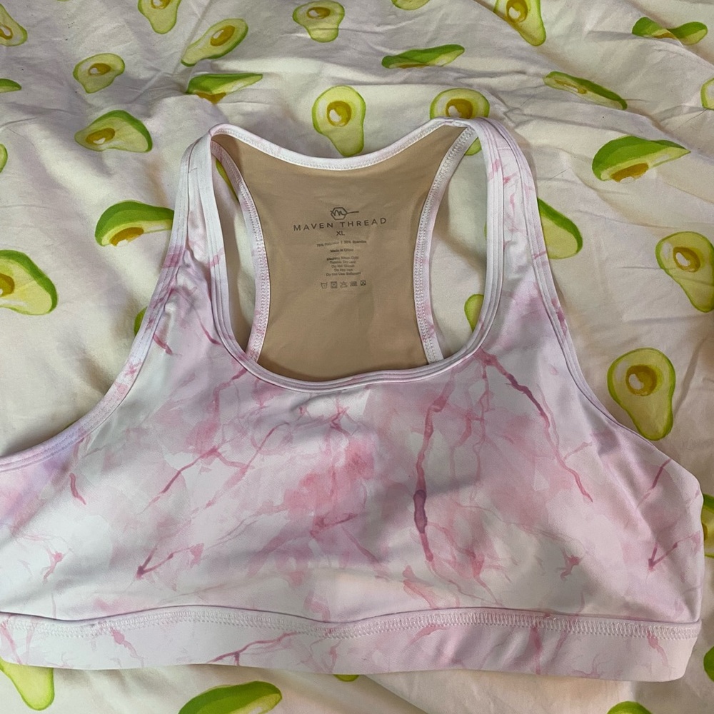 Maven Thread sports bra in pink water marble XL